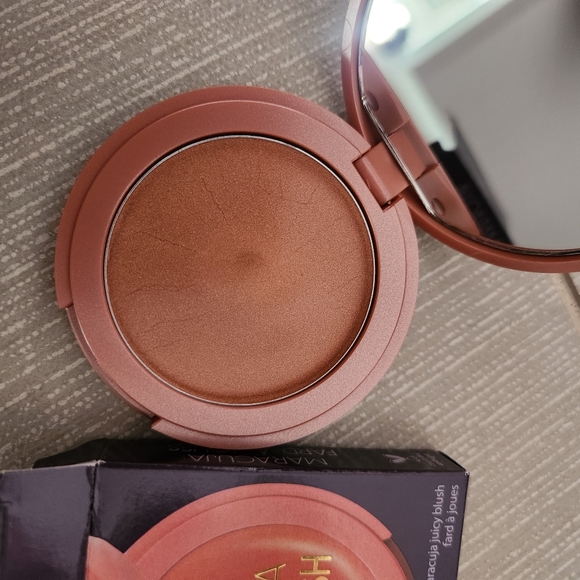 Tarte juicy blush coconut shade BNB - Picture 2 of 6
